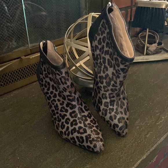 Boots - Picture 2 of 9